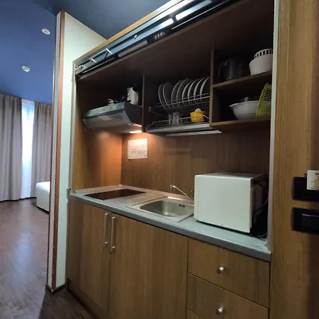 Romeo E Giulietta Residenze Check-in Presso Toscanini Hotel