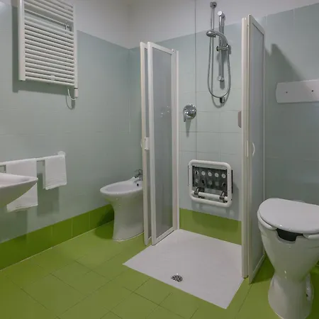 Romeo E Giulietta Residenze Check-in Presso Toscanini Отель