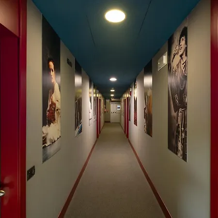 Hotel Romeo E Giulietta Residenze Check-in Presso Toscanini *