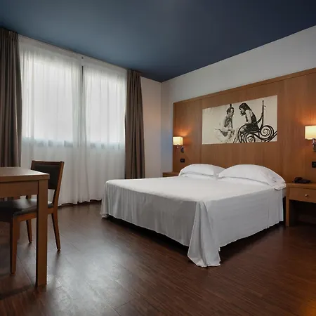 Hotel Residenze Romeo E Giulietta - Check-In Presso Hotel Toscanini * パルマ