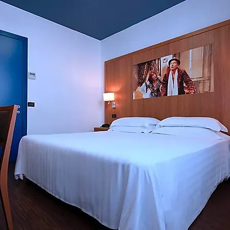 Romeo E Giulietta Residenze Check-in Presso Toscanini *